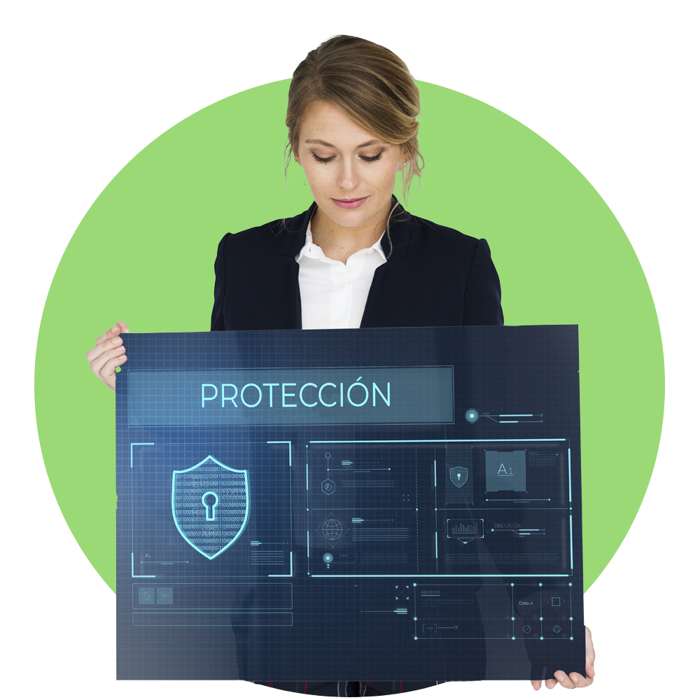 Mujer sosteniendo pantalla que dice Protección.