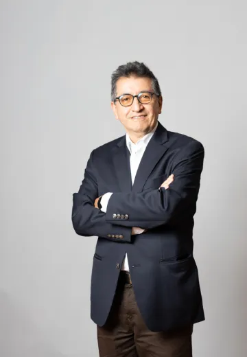 Héctor Guerrero Hover